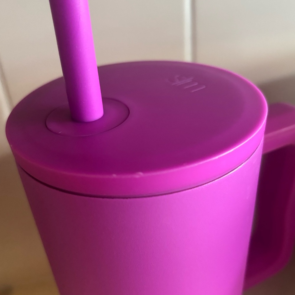 Simple Modern Tumbler - Picture 3 of 5